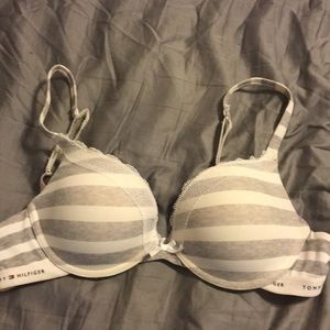 Tommy Hilfiger Push Up Bra 34B